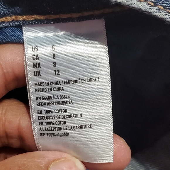 American Eagle Outfitters Distressed Shorts - Picture 5 of 5